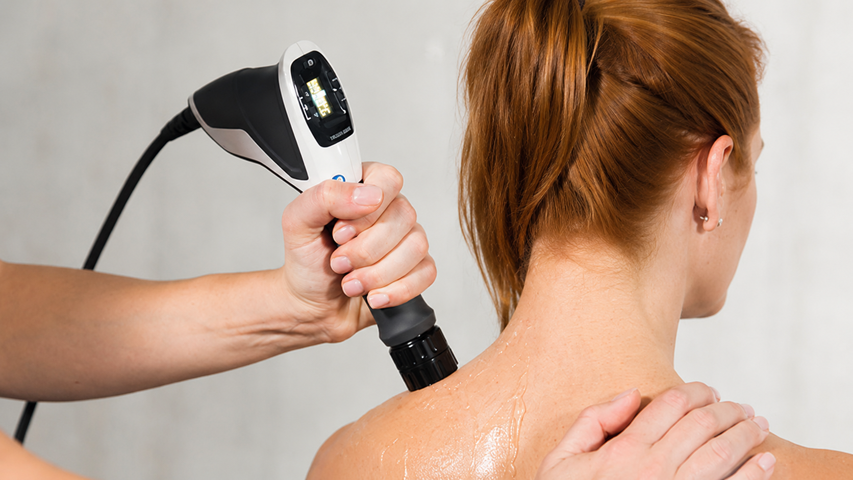STORZ D-ACTOR FALCON handpiece treating neck and shoulder